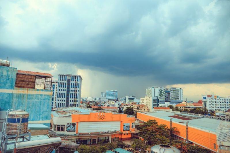 Phuong Linh Hotel Thành Pho Ho Chí Minh Esterno foto